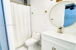 8320 NW 180th St, Hialeah, FL 33015 - Photo 6