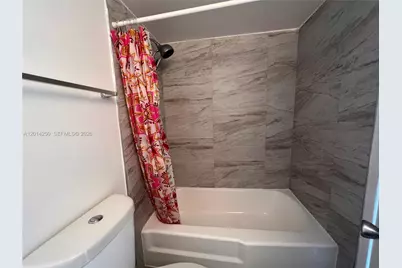 2020 NE 135th St #309, North Miami, FL 33181 - Photo 12