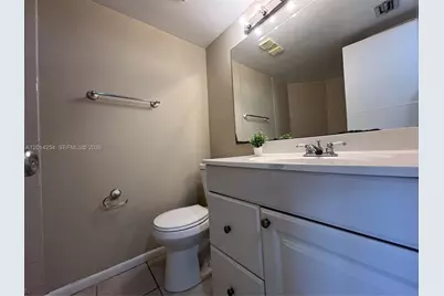 212 Lake Pointe Dr #209, Oakland Park, FL 33309 - Photo 8