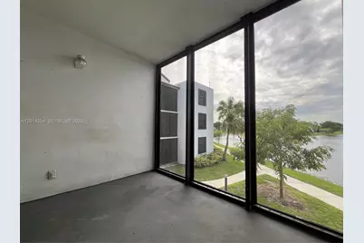 212 Lake Pointe Dr #209, Oakland Park, FL 33309 - Photo 6
