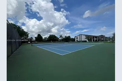 212 Lake Pointe Dr #209, Oakland Park, FL 33309 - Photo 16