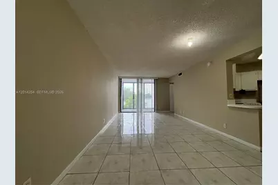 212 Lake Pointe Dr #209, Oakland Park, FL 33309 - Photo 4