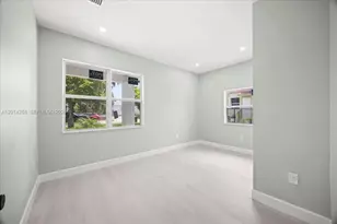 930 34th St, West Palm Beach, FL 33407 - Photo 14