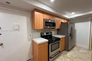 1121 Crandon Bl, Key Biscayne, FL 33149 - Photo 6