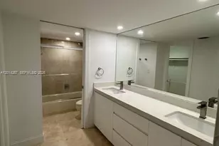 1121 Crandon Bl, Key Biscayne, FL 33149 - Photo 14
