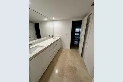 1121 Crandon Bl #E1104, Key Biscayne, FL 33149 - Photo 16