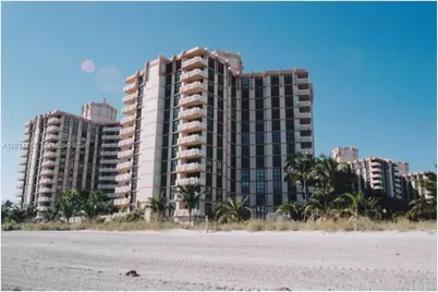 1121 Crandon Bl #E1104, Key Biscayne, FL 33149 - Photo 22