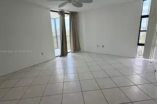 20100 W Country Club Dr, Aventura, FL 33180 - Photo 8