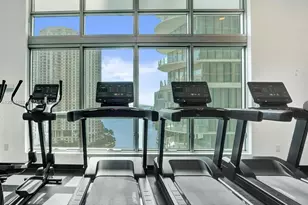 300 S Biscayne Blvd, Miami, FL 33131 - Photo 16