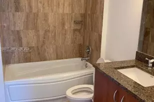 300 S Biscayne Blvd, Miami, FL 33131 - Photo 6