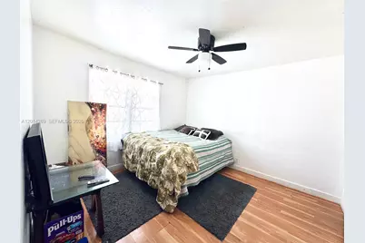 1484 NW 60th St, Miami, FL 33142 - Photo 12