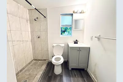 1484 NW 60th St, Miami, FL 33142 - Photo 22