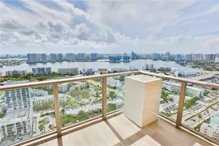 17749 Collins Ave, Sunny Isles Beach, FL 33160 - Photo 14