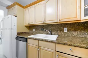 1950 S Ocean Dr, Hallandale Beach, FL 33009 - Photo 14