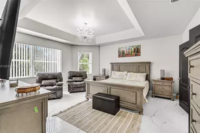 1147 NE 37th Pl, Homestead, FL 33033 - Photo 12