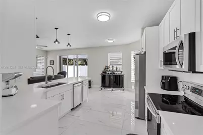 1147 NE 37th Pl, Homestead, FL 33033 - Photo 42