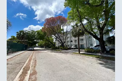 445 SW 11th St #104, Miami, FL 33130 - Photo 30