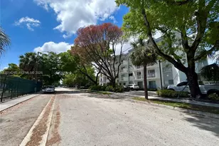 445 SW 11th St, Miami, FL 33130 - Photo 30