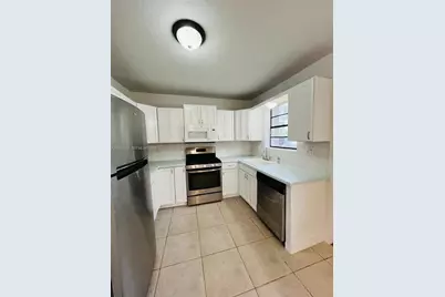 21220 NE 26th Ave #0, Miami, FL 33180 - Photo 2
