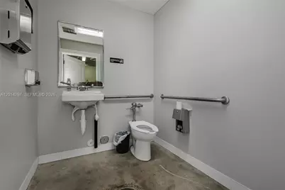17173 Pines Blvd, Pembroke Pines, FL 33027 - Photo 26