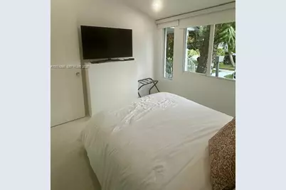 [Address not provided], Miami, FL 33161 - Photo 8