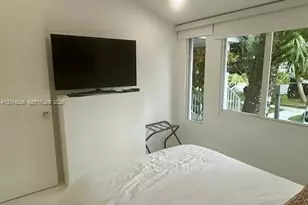 [Address not provided], Miami, FL 33161 - Photo 8