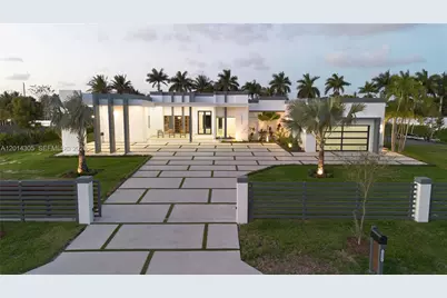13231 SW 220 St, Miami, FL 33170 - Photo 1