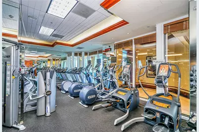 20201 E Country Club Dr #1408, Aventura, FL 33180 - Photo 8