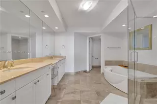 20201 E Country Club Dr, Aventura, FL 33180 - Photo 64