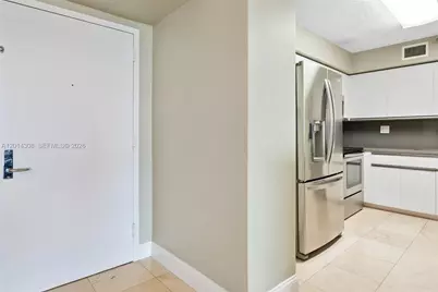 3400 NE 192nd St #1707, Aventura, FL 33180 - Photo 4