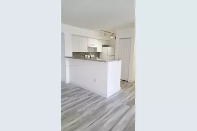 11155 SW 5th Pl #203, Pembroke Pines, FL 33025 - Photo 4