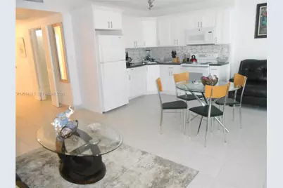5401 Collins Ave #932, Miami Beach, FL 33140 - Photo 8