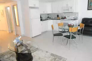 5401 Collins Ave, Miami Beach, FL 33140 - Photo 8