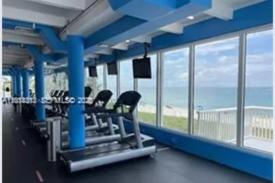 5401 Collins Ave #932, Miami Beach, FL 33140 - Photo 18