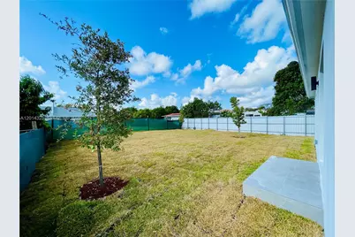 12132 SW 218 St #12132, Miami, FL 33170 - Photo 2