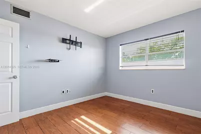 1770 NE 191st St #411-1, Miami, FL 33179 - Photo 8