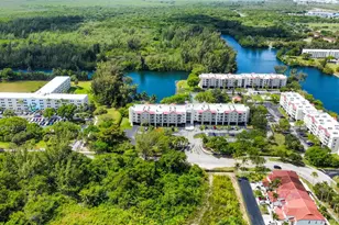 8200 SW 210th St, Cutler Bay, FL 33189 - Photo 26