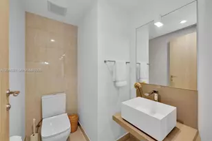 1000 Brickell Plaza, Miami, FL 33131 - Photo 16