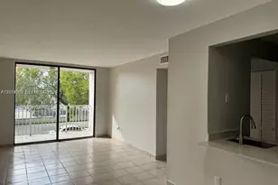 8185 NW 7th St, Miami, FL 33126 - Photo 8