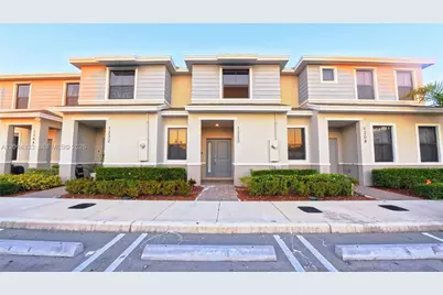 1232 NE 5th Ct #1232, Florida City, FL 33034 - Photo 2