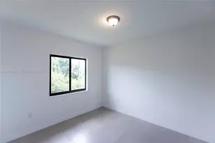 9155 NW 32nd Ave, Miami, FL 33147 - Photo 12