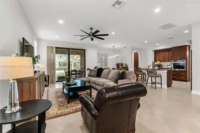 8915 W Watercrest Cir W, Parkland, FL 33076 - Photo 12