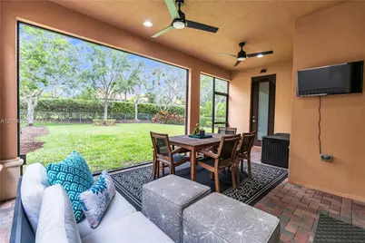 8915 W Watercrest Cir W, Parkland, FL 33076 - Photo 6