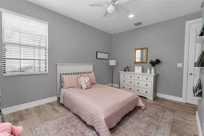 8915 W Watercrest Cir W, Parkland, FL 33076 - Photo 32