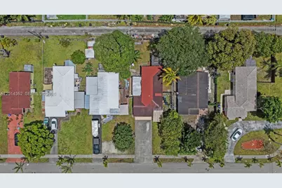1379 NE 177th St, North Miami Beach, FL 33162 - Photo 18