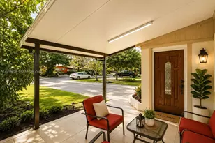 1379 NE 177th St, North Miami Beach, FL 33162 - Photo 4
