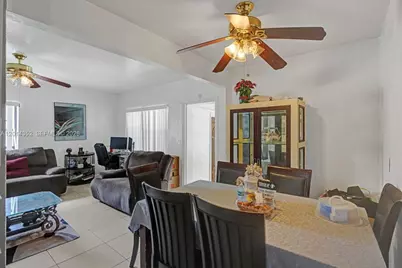 1379 NE 177th St, North Miami Beach, FL 33162 - Photo 12