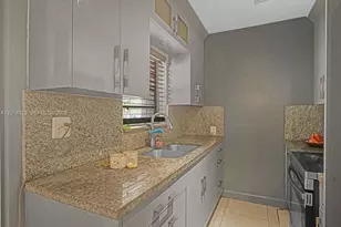 1379 NE 177th St, North Miami Beach, FL 33162 - Photo 8