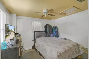 1379 NE 177th St, North Miami Beach, FL 33162 - Photo 22