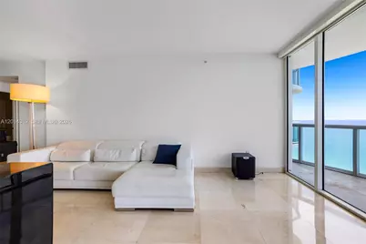 6365 Collins Ave #3202, Miami Beach, FL 33141 - Photo 8